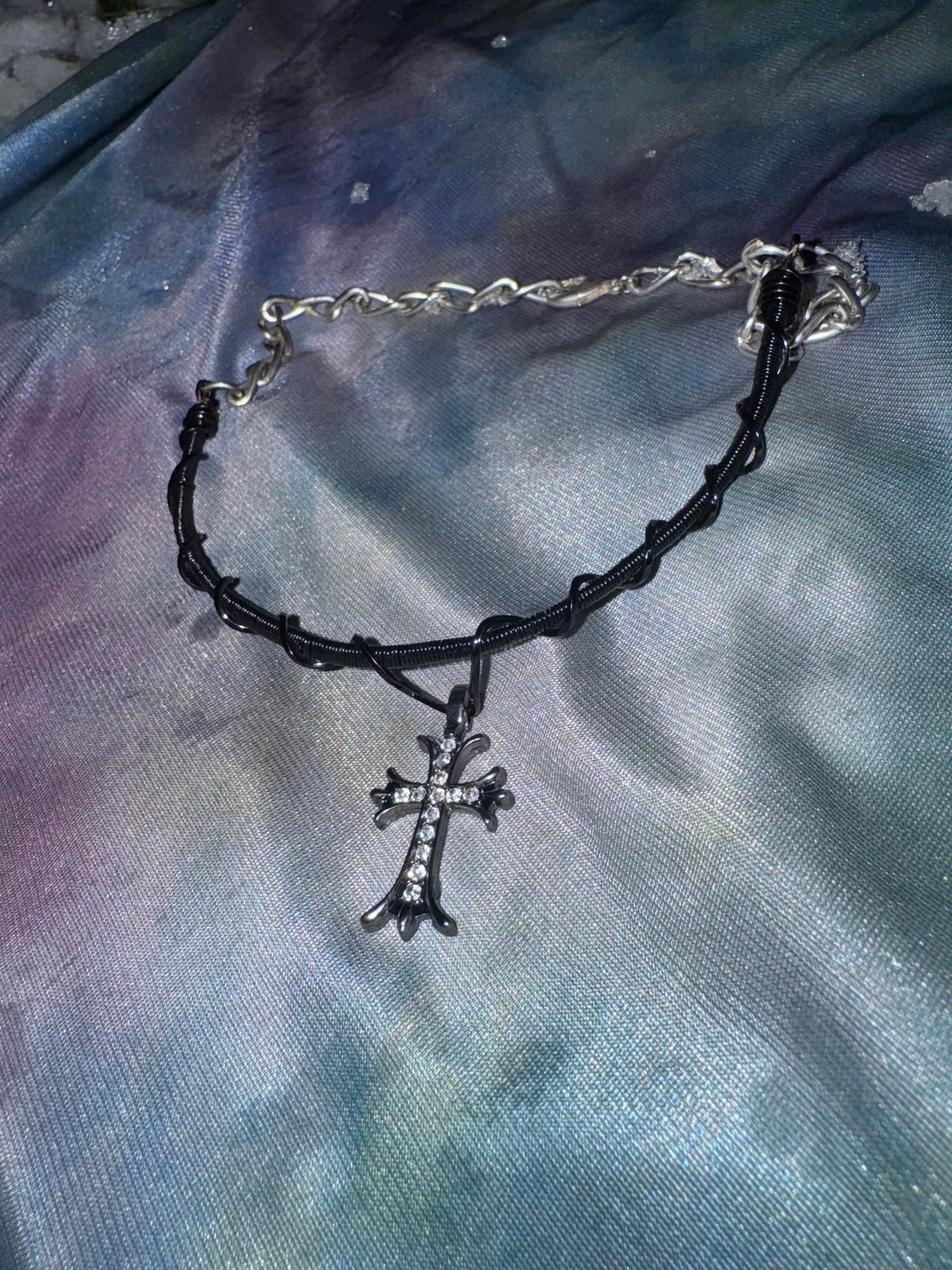 Cross Choker