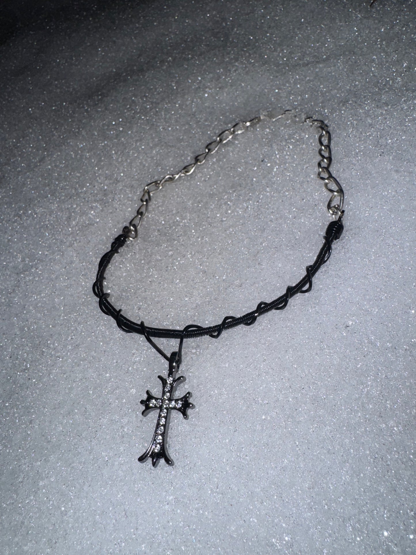 Cross Choker